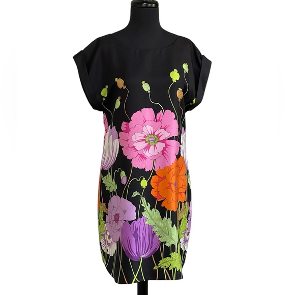 Trina Turk Black 100% Silk Shift Dress Sz 4 Bold Vibrant Floral Short Sleeves - Picture 1 of 14
